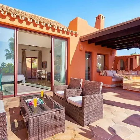 Holiday home Luxury Duplex Penthouse By Puerto Banus *